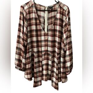 TORRID Women's RED PLAID GEORGETTE TIE FRONT BLOUSE SZ 2X LONG SLEEVE